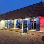 24 - Les Robinson Du - - Peche Gratuite Sans Permis Кемпинг