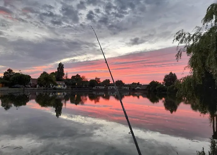 24 - Les Robinson Du - - Peche Gratuite Sans Permis Campingplads *